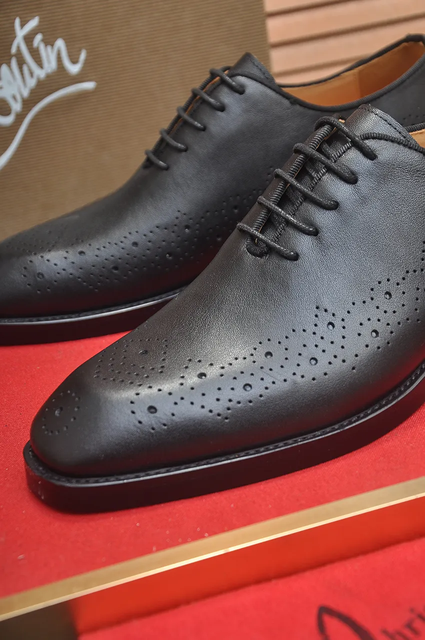 Men's shoes 💰620💶 [Chrstian Loubotin] Red-soled shoes 💋Original mold opening, the highest version on the market, purely handmade ➕Imported cowhide uppers, first-layer water-dyed cowhide lining! Original EU high-gloss outsole. 38 to 45 (45 customized)